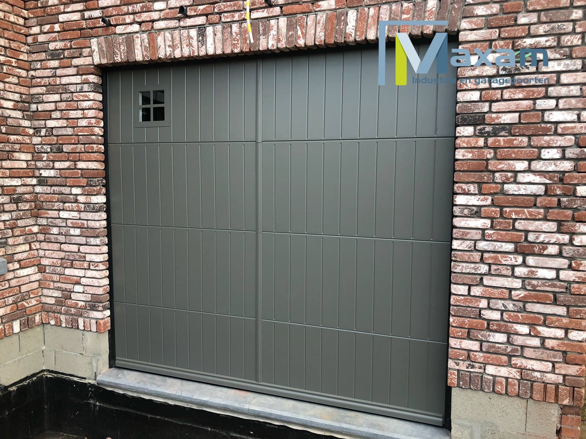 installateurs van sectionale poorten Rekem | Maxam garagepoorten