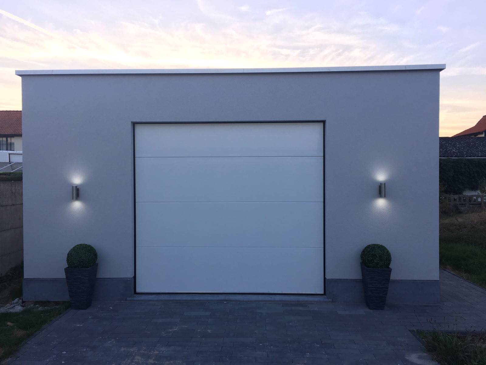 installateurs van sectionale poorten Rekem | Maxam garagepoorten