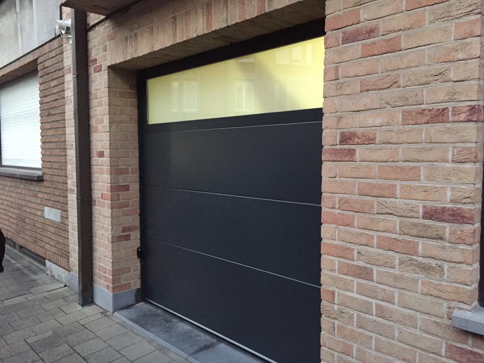 installateurs van sectionale poorten Rekem | Maxam garagepoorten